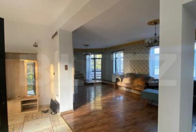 Casă cu 10 camere în Cetate - 2