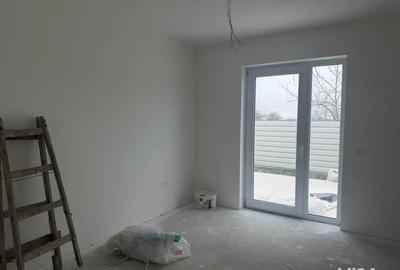 Casă cu 5 camere cu Teren 250 Mp în Giarmata - 3