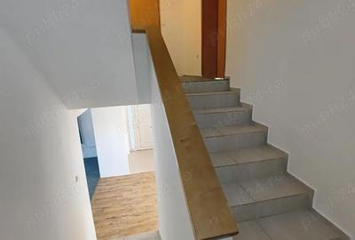 Casă cu Teren 500 Mp în Central