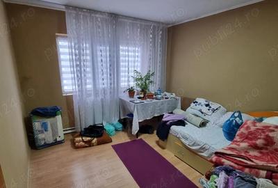 Apartament cu 3 camere decomandat în Central - 2