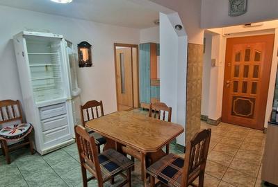 Apartament cu 3 camere semidecomandat, mobilat în Mihai Viteazul - 1