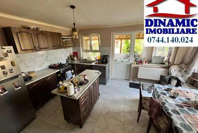 Casă cu 5 camere cu Teren 6338 Mp în Central - 7