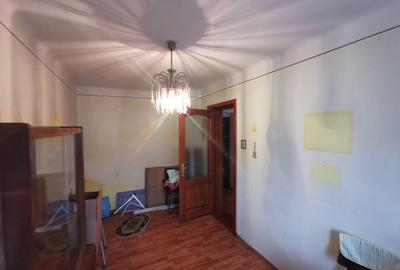 Apartament 3 camere  zona Rapsodia - 9