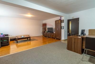 Apartament cu 3 camere de inchiriat, zona Andrei Muresanu - 2