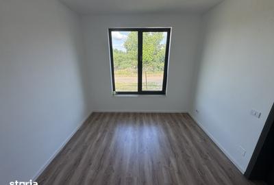 Casă cu 3 camere cu Teren 450 Mp în Holboca