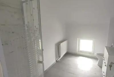 Casă cu 6 camere cu Canalizare în Moșilor - 20