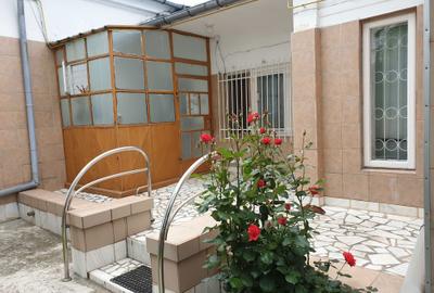 Casă cu 4 camere cu Teren 939 Mp în Central - 8
