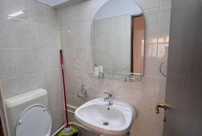 //3 CAMERE// ULTRACENTRAL//GALERIILE COMERCIALE// - 7