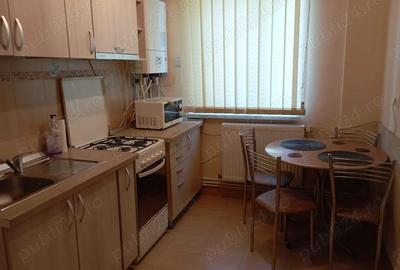 Apartament 2 camere decomandat-mobilat-utilat-zona pietei centrale Deva