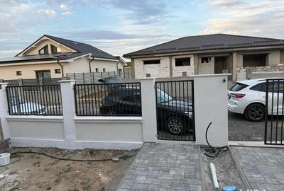 Casă cu 4 camere în Central - 2