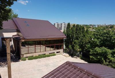 Spațiu comercial, de 60 mp, în Central - 1