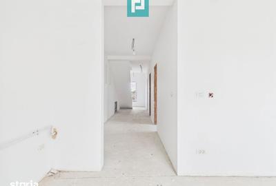 Casă cu 3 camere cu Teren 315 Mp în Central - 1