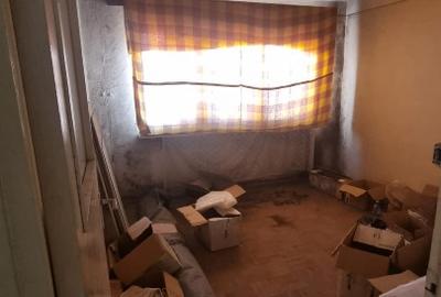 Apartament cu 2 camere semidecomandat în Calea Caransebeșului - 3