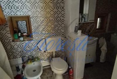 Casă cu 3 camere semidecomandat cu Teren 418 Mp în Florești - 4