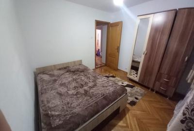 Apartament cu 3 camere decomandat în Lipovei - 2