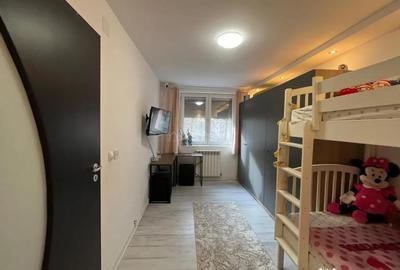 Apartament cu 3 camere semidecomandat în Central - 8