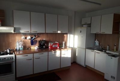 Inchiriez apartament et 1 - 4
