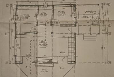Casă cu 5 camere cu Teren 475 Mp în Sud