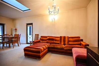 FILM! Rezidenta montana,decor apreciabil, pod mansardabil,garaj propriu,Central - 26