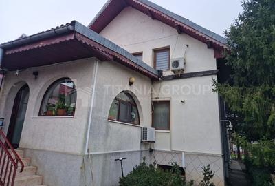 Casă individuală cu 5 camere cu Canalizare în Central - 2