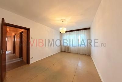 Apartament cu 3 camere decomandat în Pantelimon