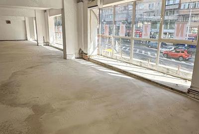 Spațiu comercial, de 465 mp, în Central - 2