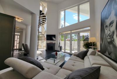 Vila deosebita mobilata si utilata disponibila imediat - 32