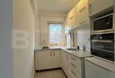 Apartament cu 3 camere decomandat în 7 Noiembrie