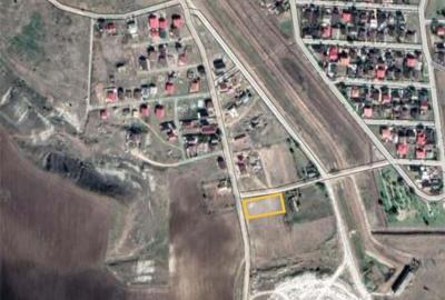 Teren de 2000 mp, în Valu lui Traian - 8