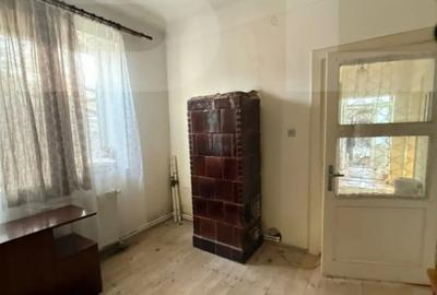 Casă cu 3 camere cu Teren 600 Mp în Central - 13