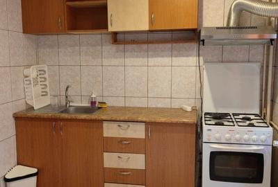 Timpuri Noi-Nerva Traian Garsoniera Moderna Bloc Mixt Reabilitat - 2