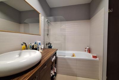 Apartament cu 3 camere semidecomandat, mobilat în Florești - 9