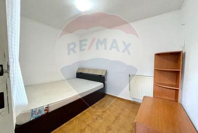 Casă cu 6 camere cu Teren 300 Mp în Central - 3