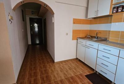Apartament cu 2 camere decomandat în Alexandru cel Bun - 4