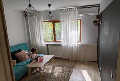 Apartament cu 2 camere decomandat, mobilat în Berceni