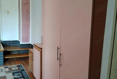 Garsonieră decomandată în Central - 2