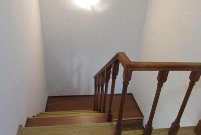 Casă cu 4 camere în Vulcan - 2