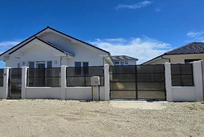 Casă cu 3 camere cu Teren 500 Mp în Sântandrei