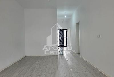 1/2 Duplex pe parter, cu 3 camere si 2 bai, Sag - 3