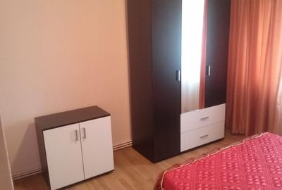Apartament cu 3 camere decomandat, mobilat în Cetate - 2
