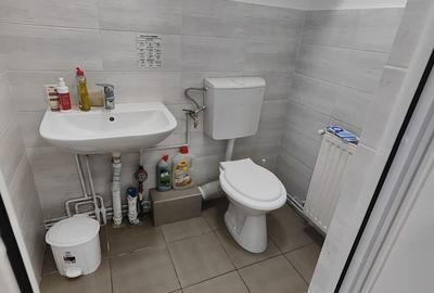 Spațiu comercial, de 42 mp, în Județean - 7