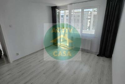 Apartament 3 camere, etaj 3, zona Piata Mica