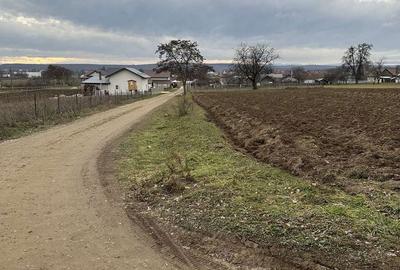 Spațiu comercial, în Mitocu Dragomirnei - 8