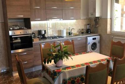 Casă cu 6 camere cu Teren 920 Mp în Central - 6