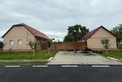 Casă cu Teren 1500 Mp în Central - 2