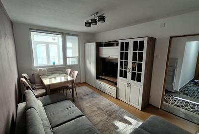 Apartament cu 3 camere decomandat în Dărmănești - 1