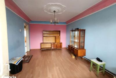 Apartament cu 3 camere decomandat în Republicii - 13