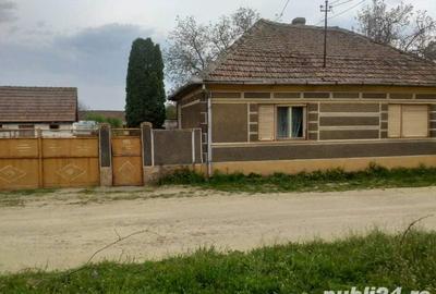 Casă cu 3 camere în Păuliș - 2