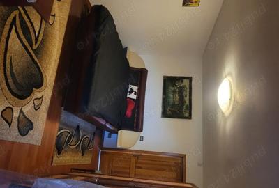 Casă cu 6 camere cu Teren 1300 Mp în Central - 3