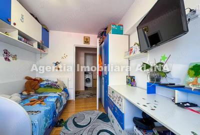 Ap. 3 camere in Deva, zona Astoria, 70 mp, decomandat, etaj 3. - 1